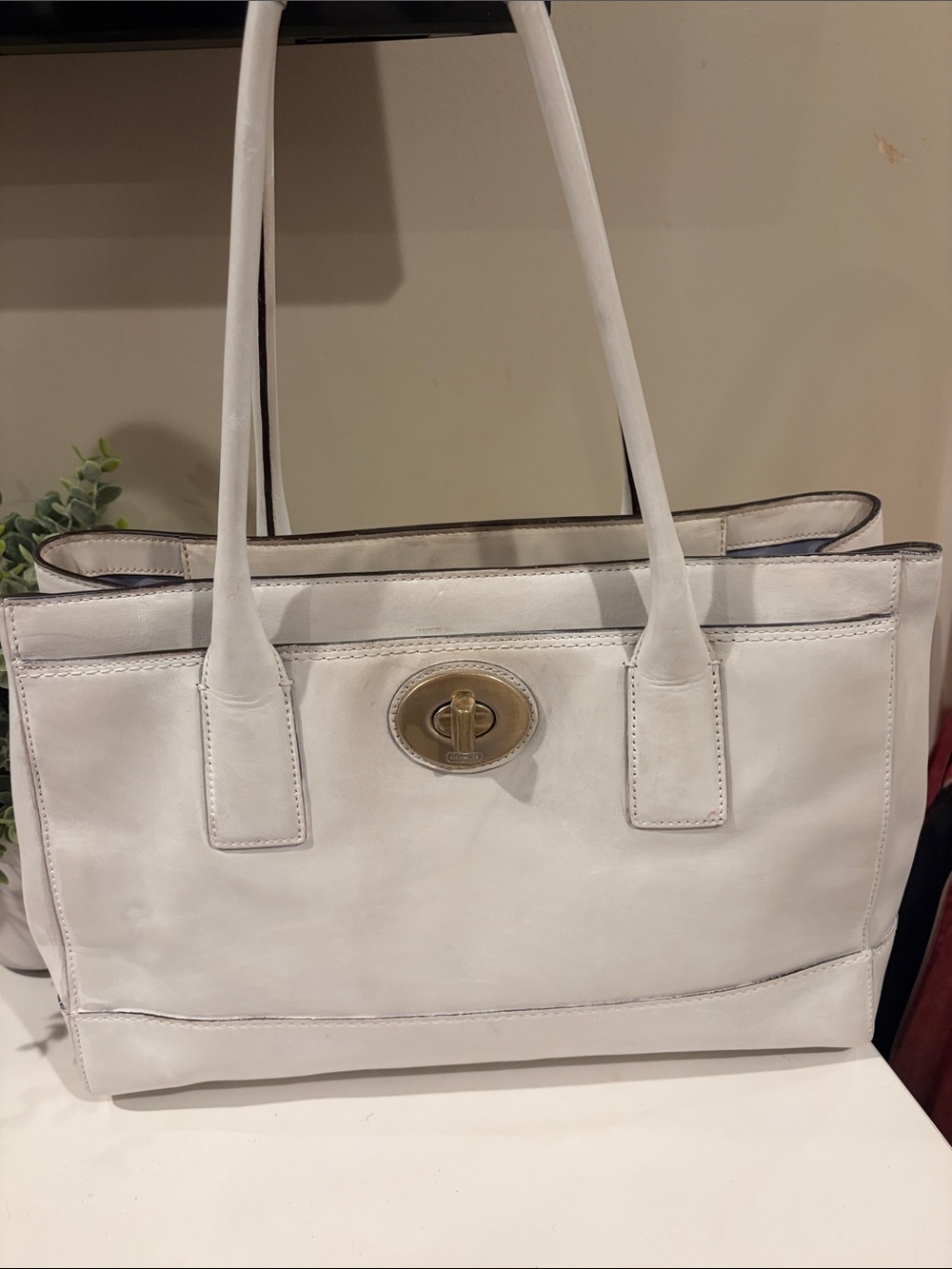 Coach White Leather Tote Bag with Turnlock Closure